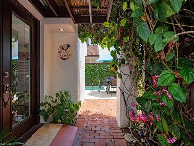 515 Bay Villas Ln, Naples, FL, 34108