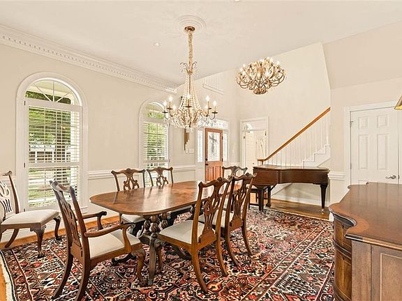 4th image of 1129 Sewannee Ct