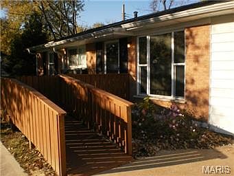 2nd image of 1409 Columbus Dr