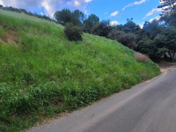 N Trail Rd, Sylmar, CA 91342