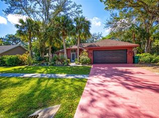2490 Outrigger Ln, Naples, FL 34104