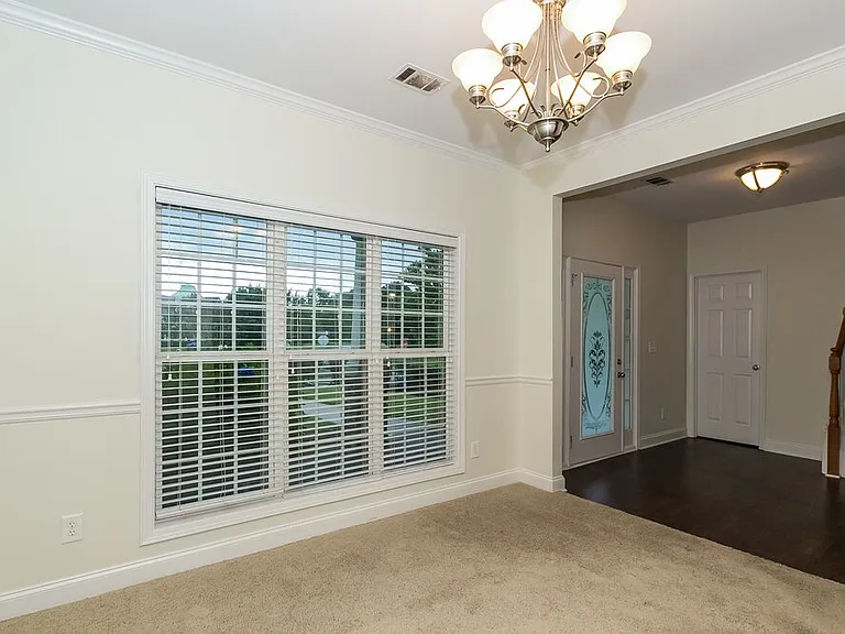 122 The Blvd — Photo 5