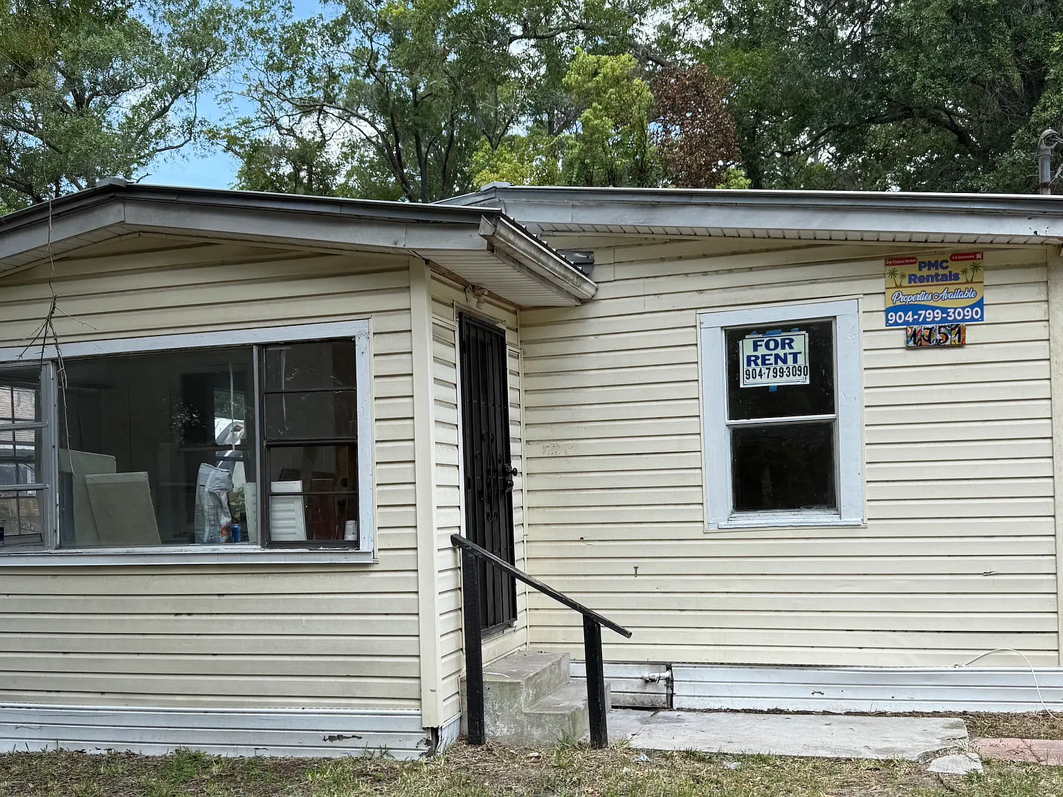 1751 Broadway — Photo 1