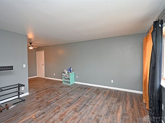 3rd image of 1311 Liscum Dr