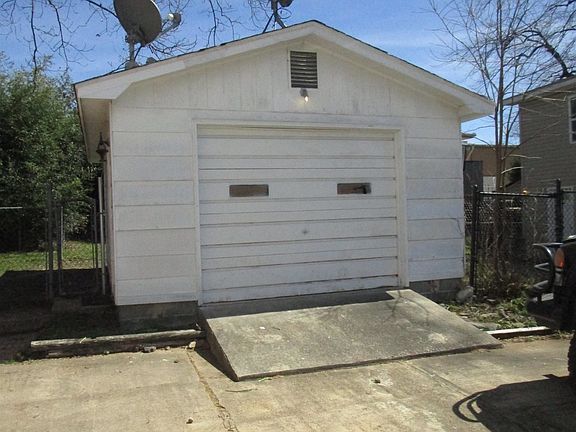 2nd image of 52 East Dr