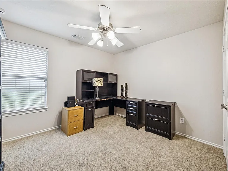 3206 Pearl Bluff Ln — Photo 16