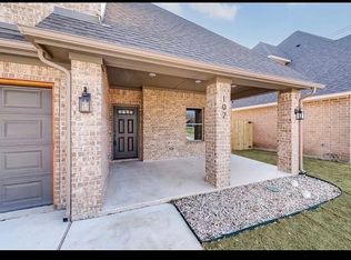 102 Hackberry Ln #102, Roanoke, TX 76262