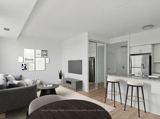 208 Enfield Pl #3701, Mississauga, ON L5B 0G8