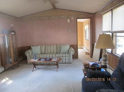 5th image of 51 Crest Dr