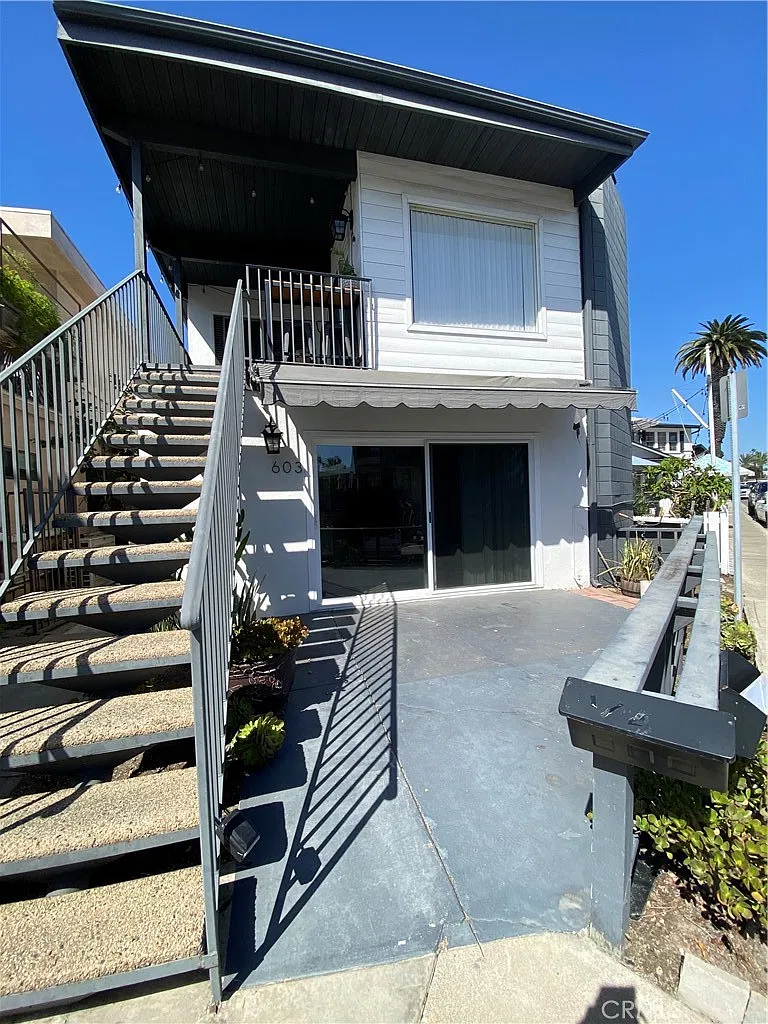 2 bed, 1139 sqft, $3,700 — Photo 1