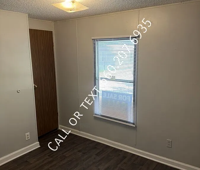 913 N Taylorville Blvd #33 — Photo 6
