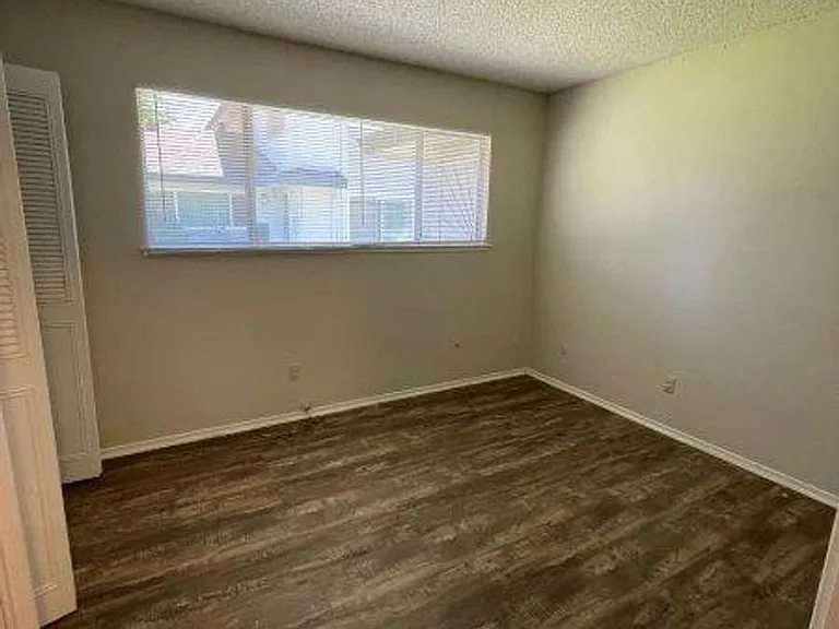 9508 Emerald Park Dr #1 — Photo 12