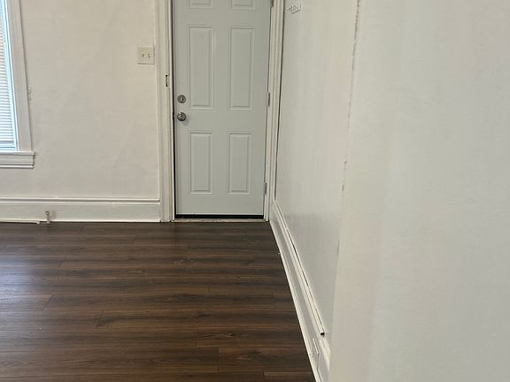 3rd image of 325 West Ave #2