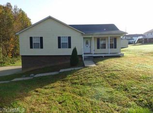 130 Turtle Path Ct, Lexington, NC 27295