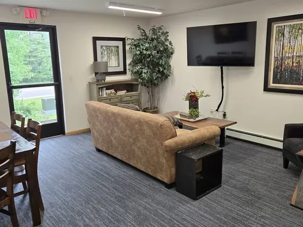 Lakewood Heights Apartments, 1240 Golf Course Rd #2d8818cf3, Grand Rapids, MN 55744