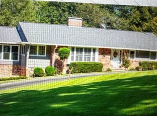 188 Hillendale Dr, Toccoa, GA 30577