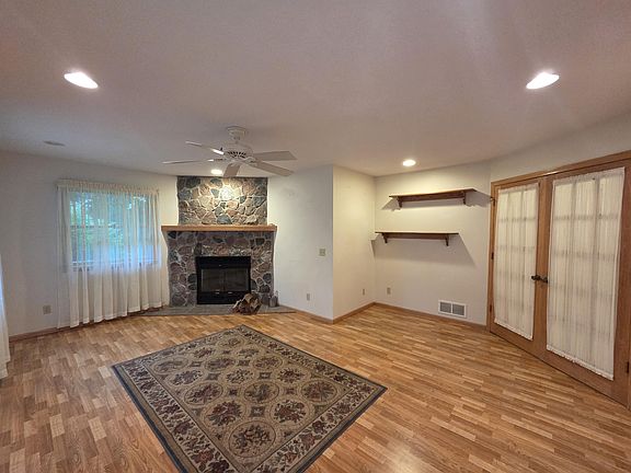 4th image of 8518 3rd St