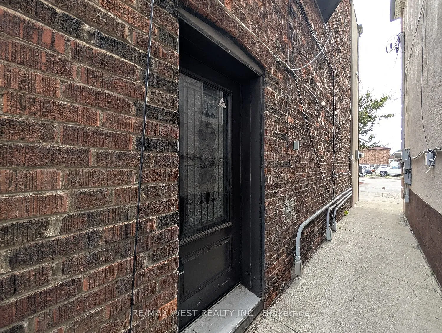 2 bed, $2,300 — Photo 3