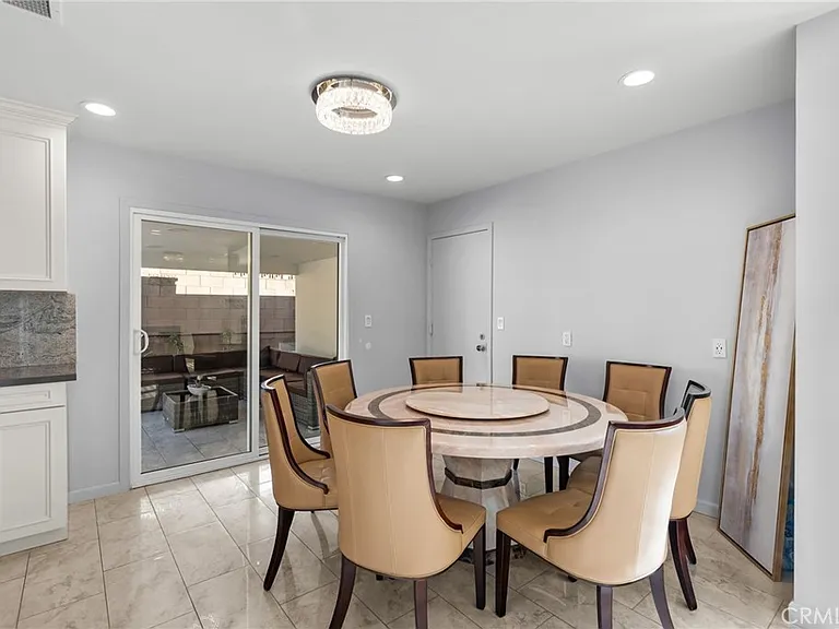 4700 Topanga Canyon Blvd — Photo 6