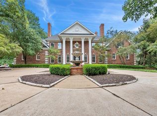 17304 Hidden Valley Dr, Eureka, MO 63025