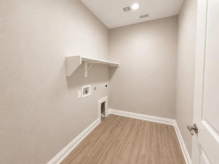 2816 Redbud Ln — Photo 16