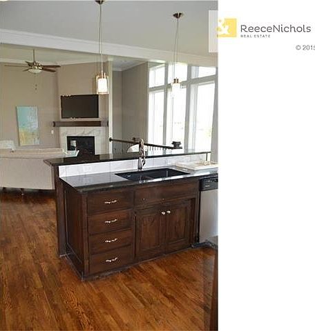 Kitchen island