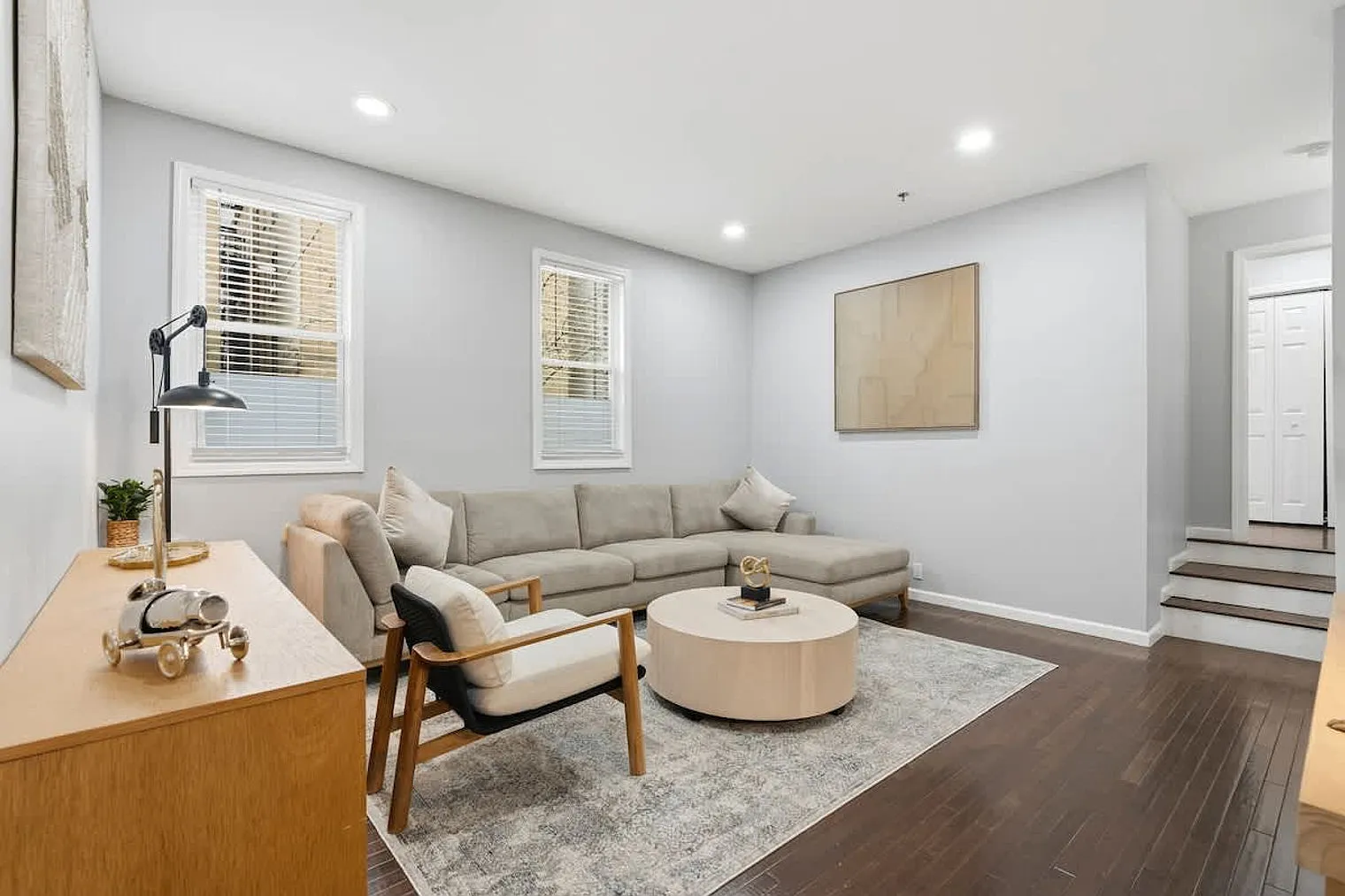 3 bed, 2.0 bath, 1496 sqft, $6,430 — Photo 3