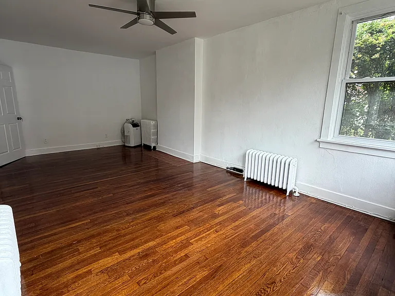 2036 Wightman St #1 — Photo 11