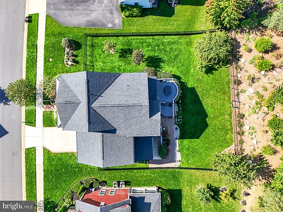4th image of 17087 Belle Isle Dr