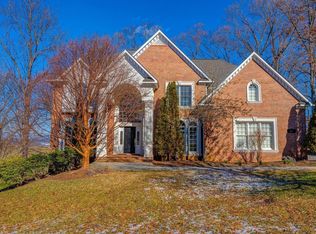 885 Highland Dr, Roanoke, VA 24019