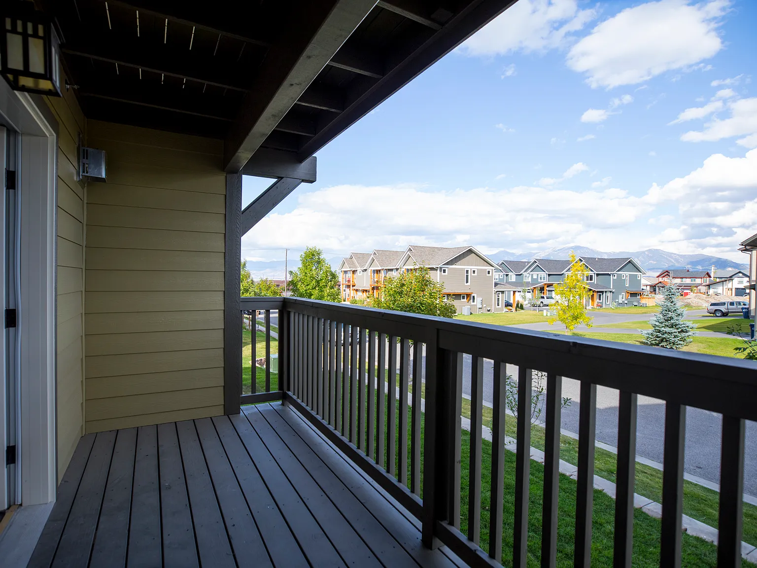 2 bed, 1050 sqft, $2,000 — Photo 4