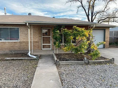 5824 Bellamah Ave NE Photo 1 5824 Bellamah Ave NE Photo 1