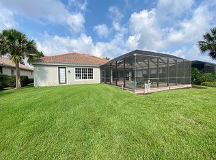 8761 Hideaway Harbor Ct, Naples, FL 34120