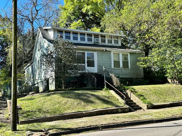 620 W 10th St, Laurel, MS 39440