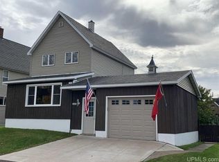 25407 Elm St, Calumet, MI 49913