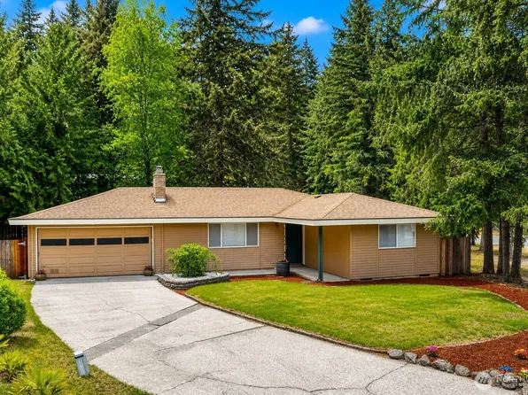 9401 Columbine Circle W, University Place, WA 98467