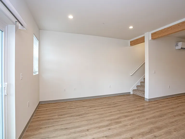 11208 Kline St SW #J-4 — Photo 17