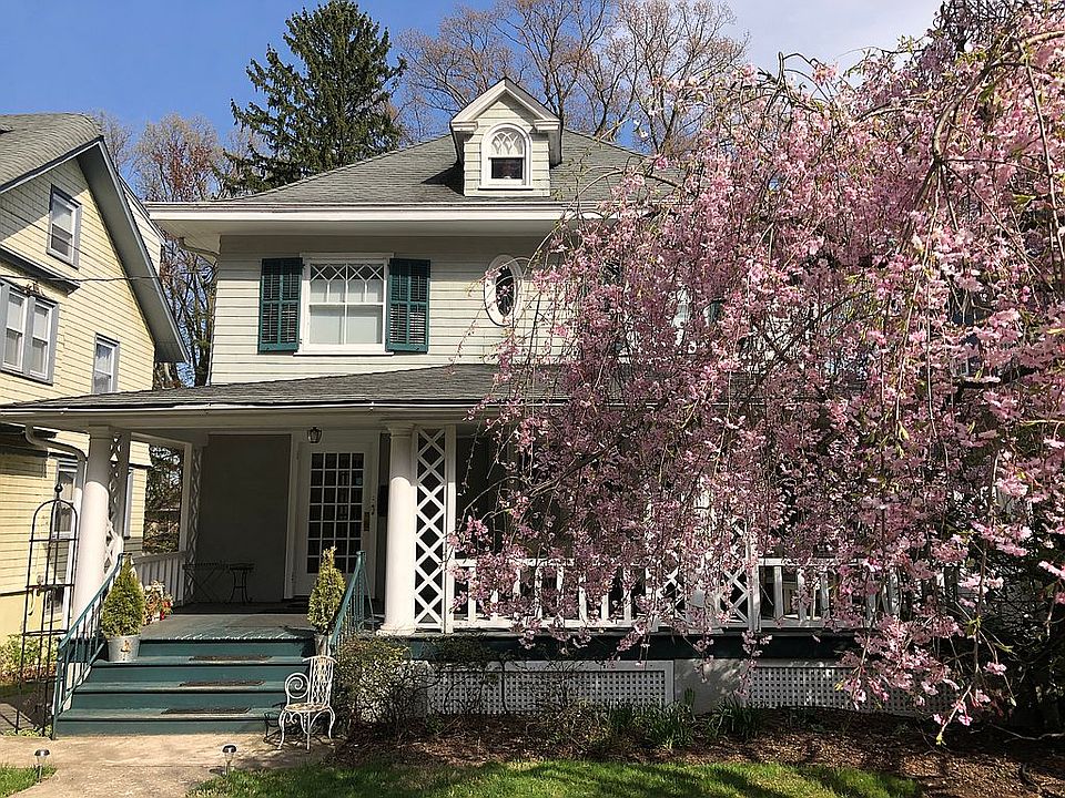 1st image of 145 N Mountain Ave