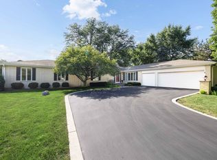 122 Rue Jardin, Deer Park, IL 60010