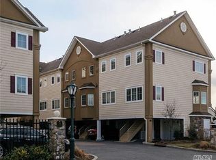 330 Maple Ave APT 9, Westbury, NY 11590