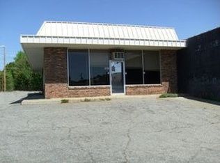 1021 W Broad Ave, Albany, GA 31701
