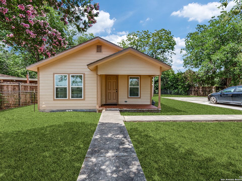 1st image of 1015 W New Braunfels St