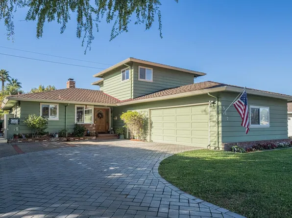 517 College Dr, Salinas, CA 93901