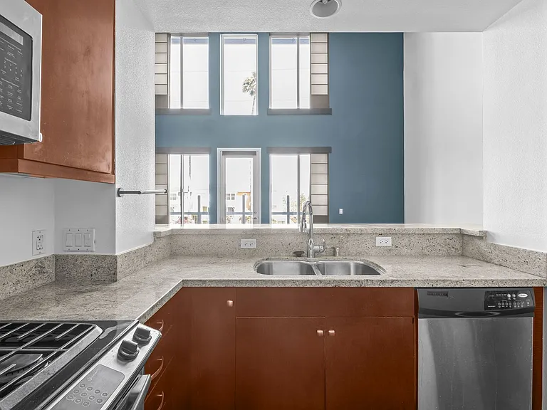 1901 S Victoria Ave #201 — Photo 5