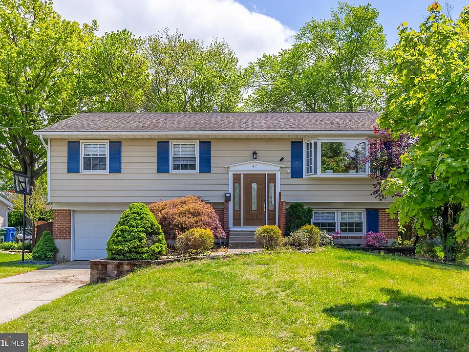 42 Regent Rd