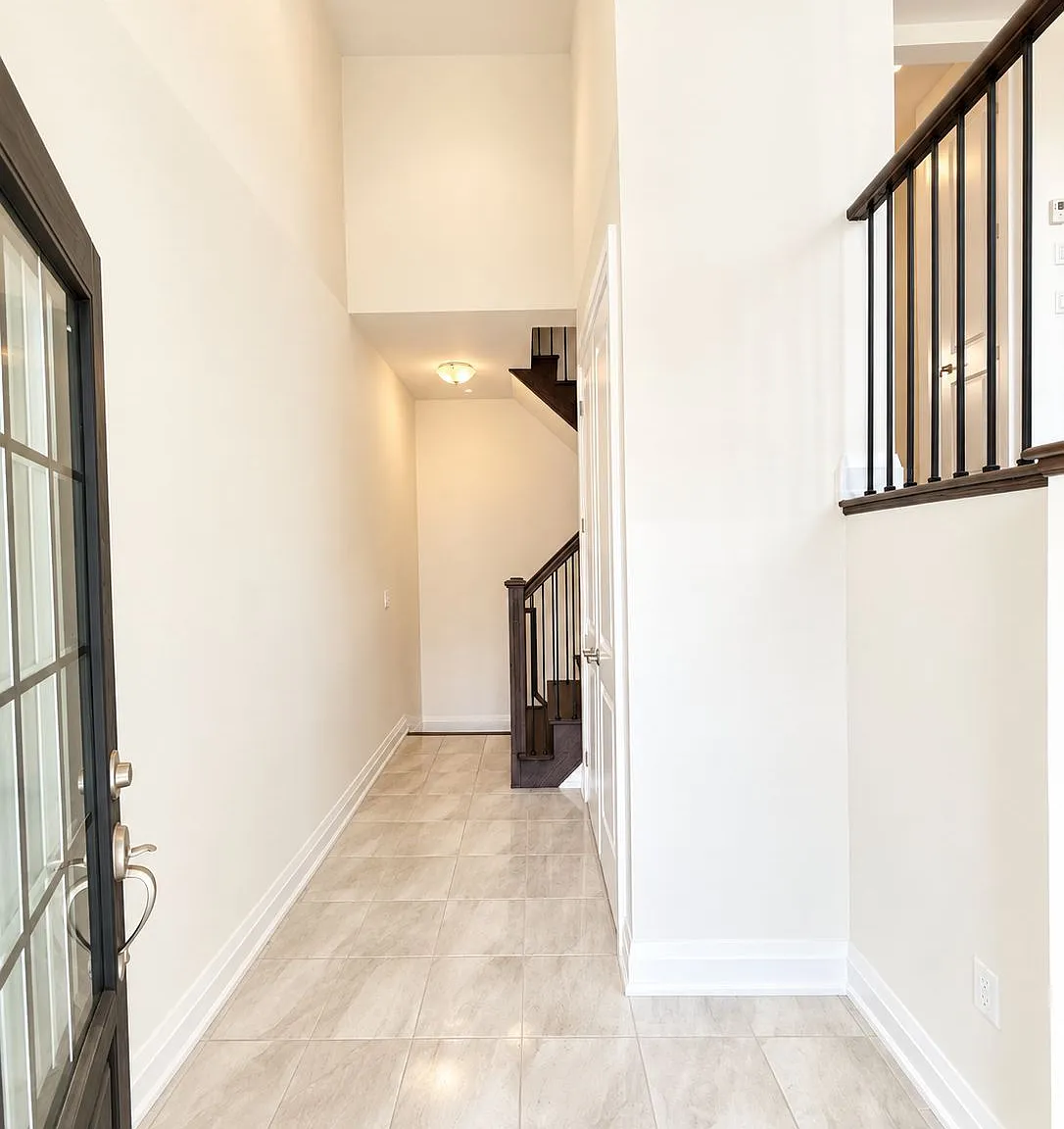 3 bed, $4,100 — Photo 2