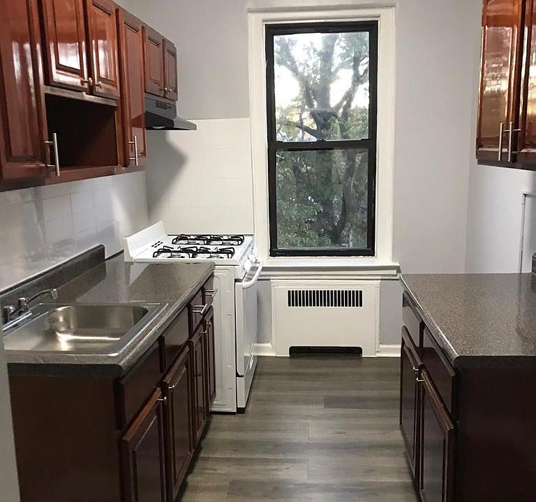1st image of 9 Chestnut St #4H