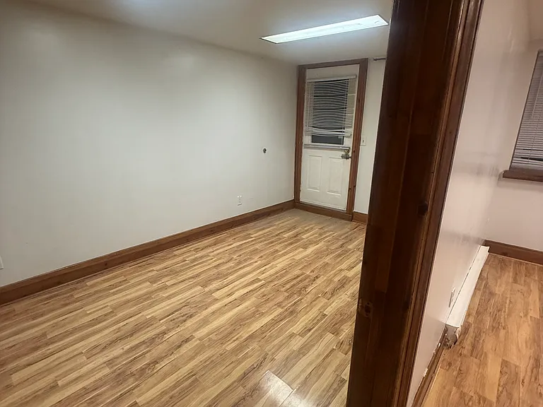 321 Washington Ave #2 — Photo 2