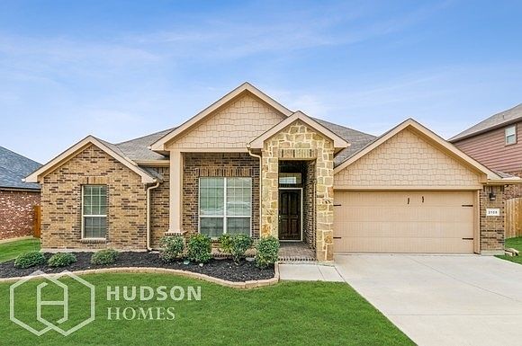 1st image of 2108 Caroline Dr