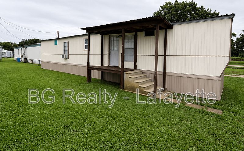 1st image of 1012 Delcambre Rd Lot W